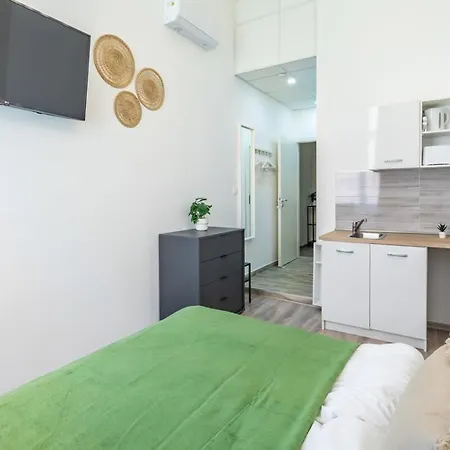 Ultra And Mini Apartamento *