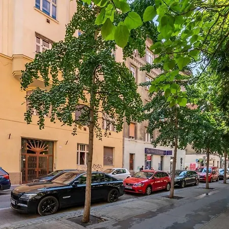 Ultra And Mini Διαμέρισμα