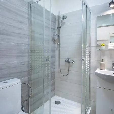 Ultra And Mini Apartment *